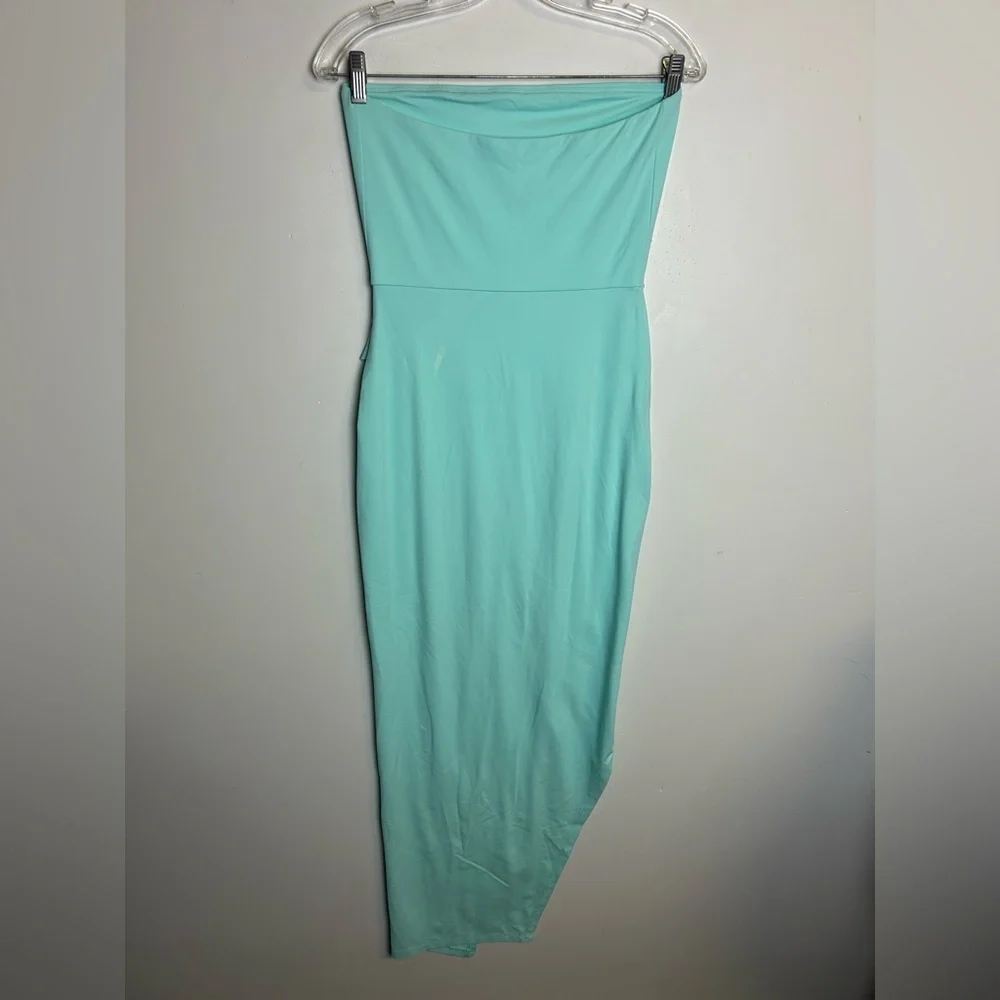 Susana Mónaco Elegant Aqua Blue Strapless Dress Size‎ M Stretch Sexi Bodycon
